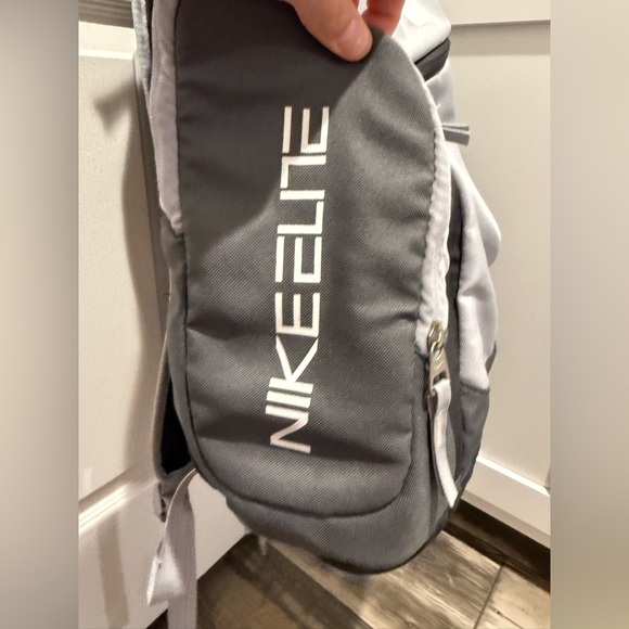 NIKE ELITE BACKPACK - Picture 2 of 4